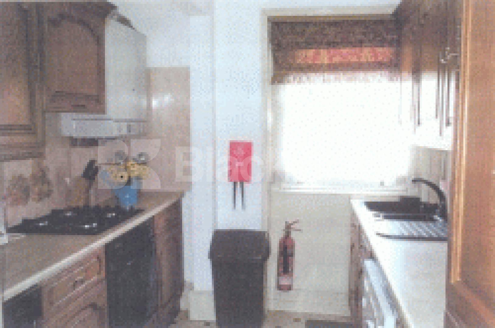 			new instruction, 2 Bedroom, 1 bath, 1 reception Flat			 Gloucester Place, Marylebone